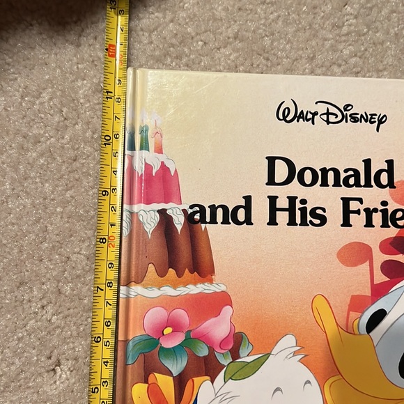 Hardcover Disney Book - Donald and His Friends- SFH -VGC - Picture 3 of 10